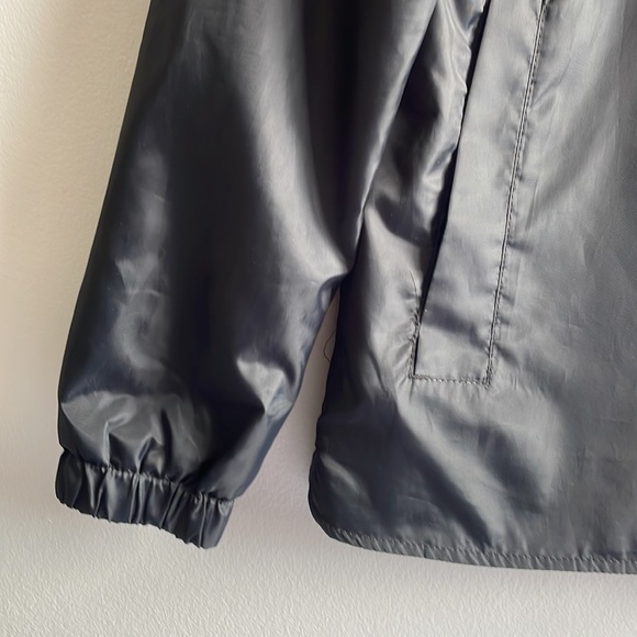 Volcom Wind Breaker Large (10) - Picture 3 of 7